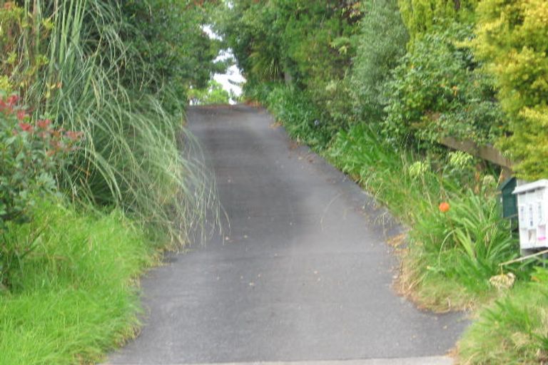 Photo of property in 1/80a Park Rise, Campbells Bay, Auckland, 0630