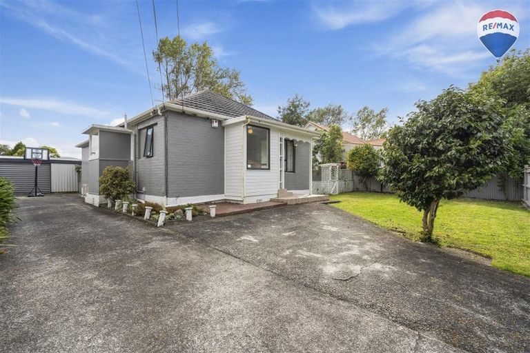 Photo of property in 2 Keys Street, Naenae, Lower Hutt, 5011