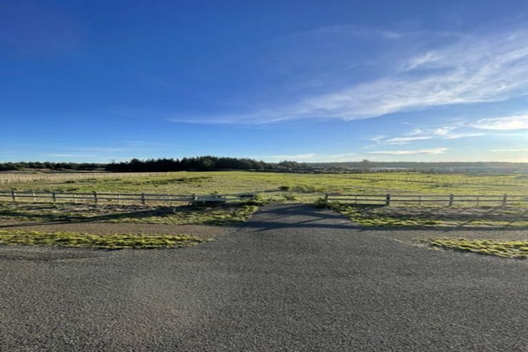 Photo of property in 16 Truebridge Drive, Waitarere, Levin, 5510