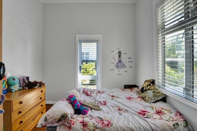 Photo of property in 25 Portia Street, Stratford, 4332