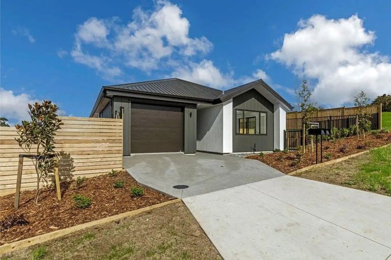 Photo of property in 18 Kia Kaha Drive, Snells Beach, 0920
