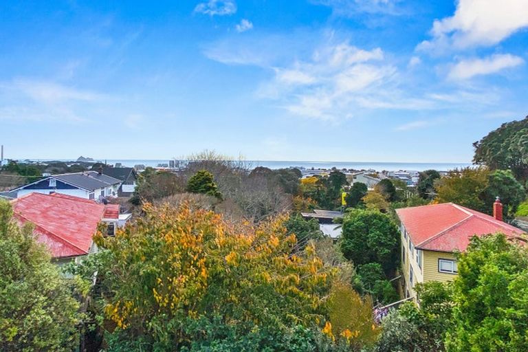 Photo of property in 49 Cameron Street, New Plymouth, 4310