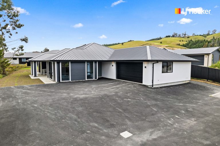 Photo of property in 60 Heathfield Drive, Mosgiel, 9024