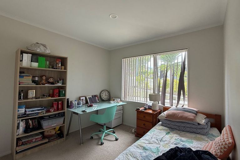 Photo of property in 66 Harrowglen Drive, Northcross, Auckland, 0630