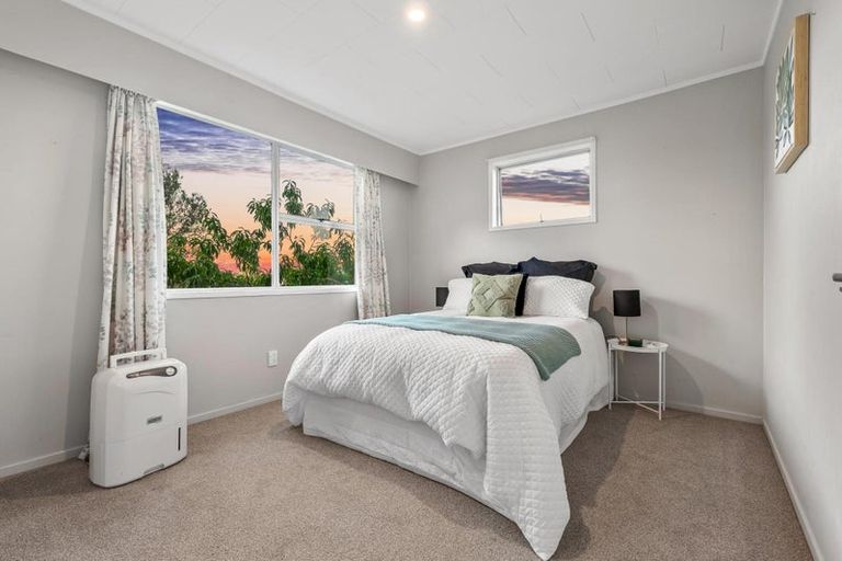 Photo of property in 75a Sturges Road, Henderson, Auckland, 0612