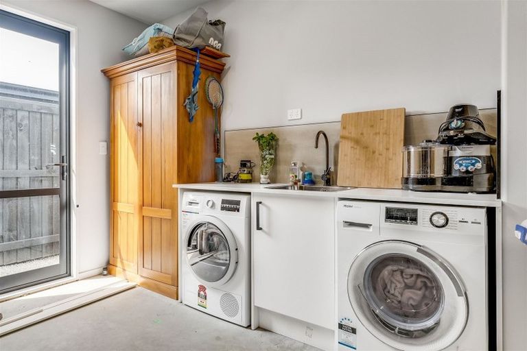 Photo of property in 2 Muirhill Street, Halswell, Christchurch, 8025