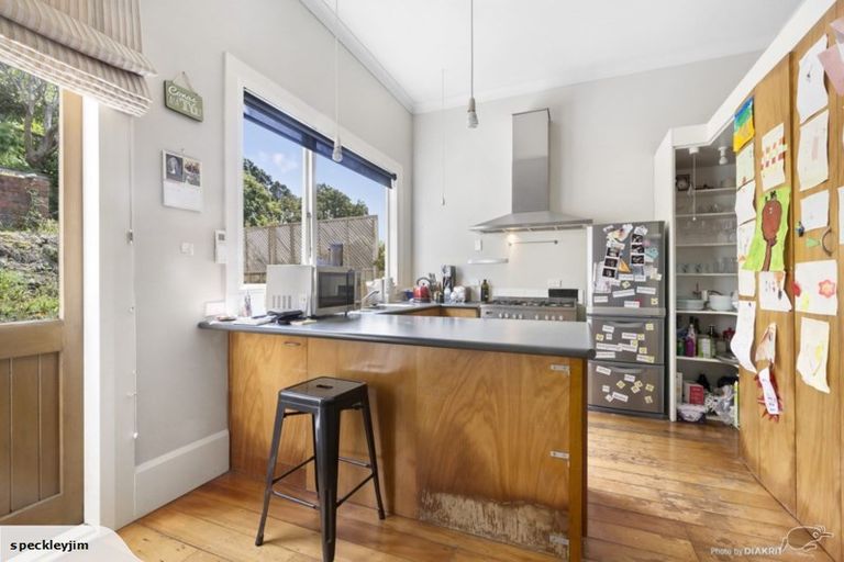 Photo of property in 6 Konini Road, Hataitai, Wellington, 6021