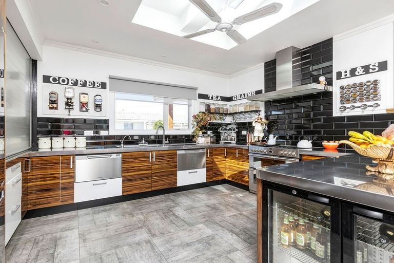 Photo of property in 24 Colville Street, Masterton, 5810