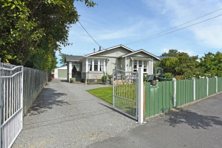 Photo of property in 29 Cambridge Terrace, Masterton, 5810