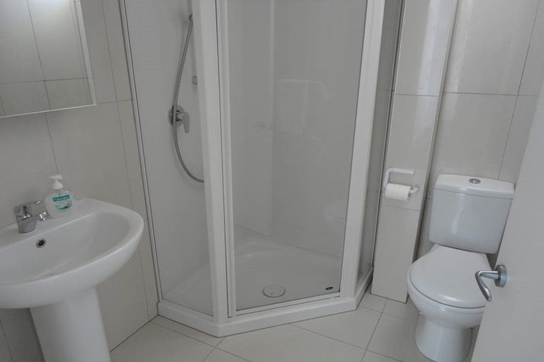 Photo of property in 105u1 Rongotai Road, Kilbirnie, Wellington, 6022