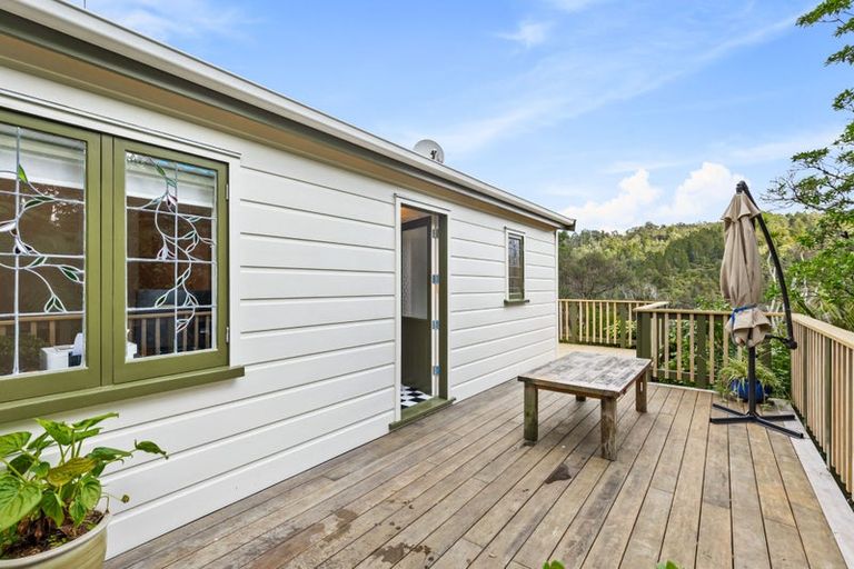 Photo of property in 41 Te Henga Road, Waitakere, Henderson, 0781