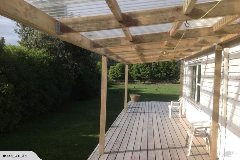 Photo of property in 26 Cambridge Road, Riverhead, 0820