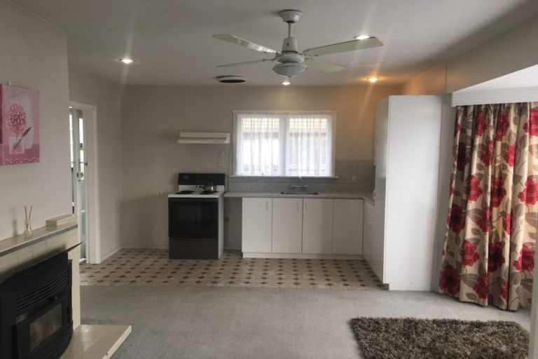 Photo of property in 4 Dunstan Crescent, Hornby, Christchurch, 8042