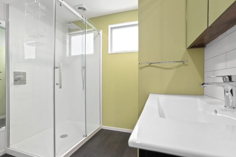 Photo of property in 5 Jays Road, Titirangi, Auckland, 0604