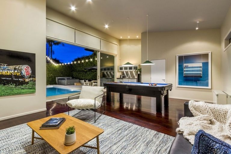 Photo of property in 13 Red Bluff Rise, Campbells Bay, Auckland, 0630