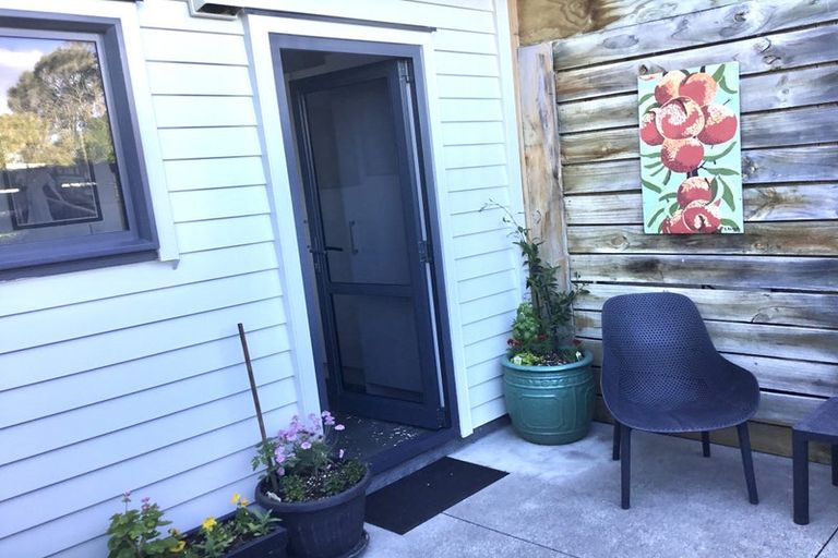 Photo of property in 88 The Esplanade, Westshore, Napier, 4110