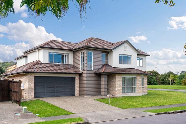 Photo of property in 20 Earlshall Drive, Flat Bush, Auckland, 2016