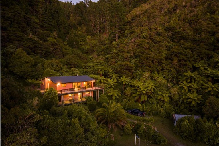 Photo of property in 1818 Port Underwood Road, Port Underwood, Picton, 7281