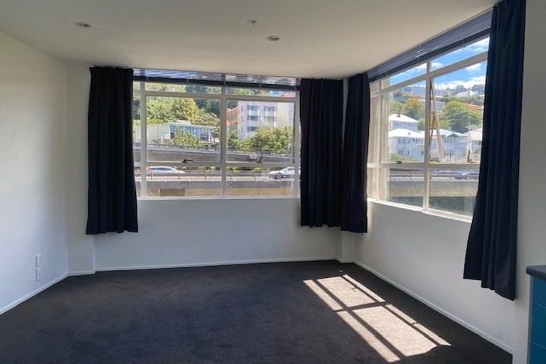 Photo of property in Hume House, 5/152 The Terrace, Wellington Central, Wellington, 6011