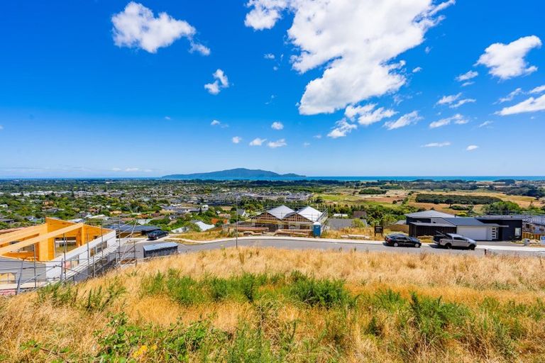 Photo of property in 87 Kotare Street, Waikanae, 5036