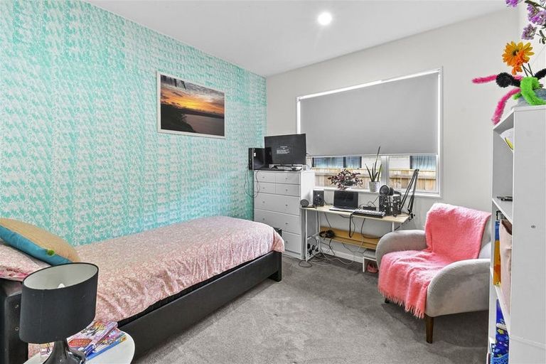 Photo of property in 16 Wingfield Road, Pokeno, 2402