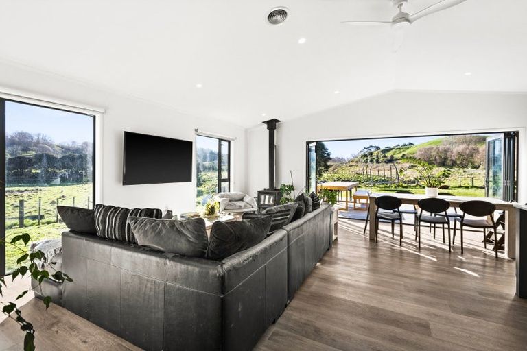 Photo of property in 2480 Kahuranaki Road, Elsthorpe, Havelock North, 4295