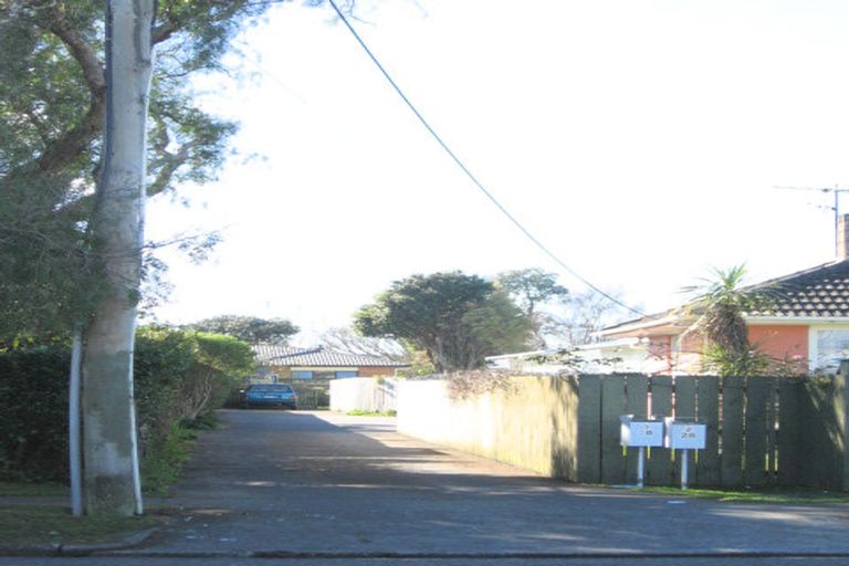 Photo of property in 28a Kelvin Road, Papakura, 2110
