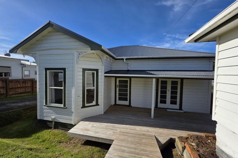 Photo of property in 43 Lorna Street, Lynmouth, New Plymouth, 4310