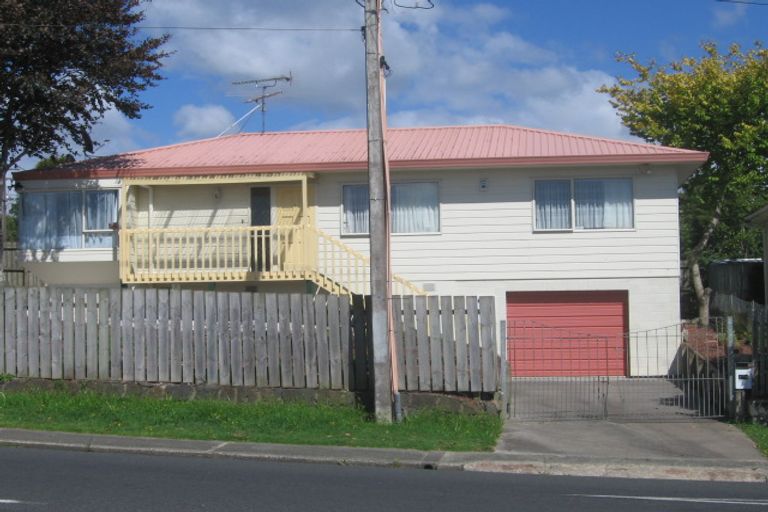 Photo of property in 1/178 Lake Road, Northcote, Auckland, 0627