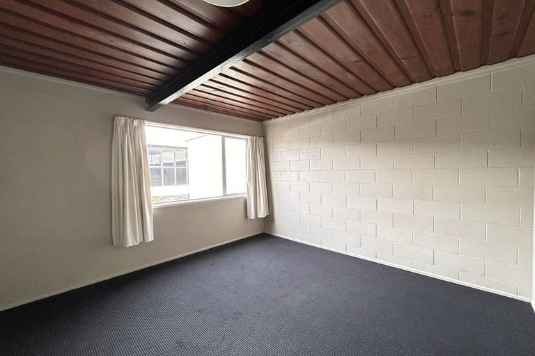 Photo of property in 6/7 Newnham Terrace, Upper Riccarton, Christchurch, 8041