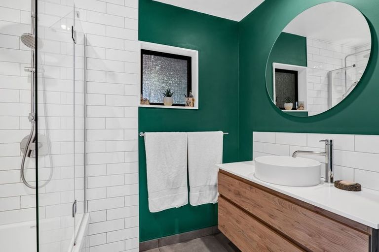 Photo of property in 3 Puriri Street, Inglewood, 4330