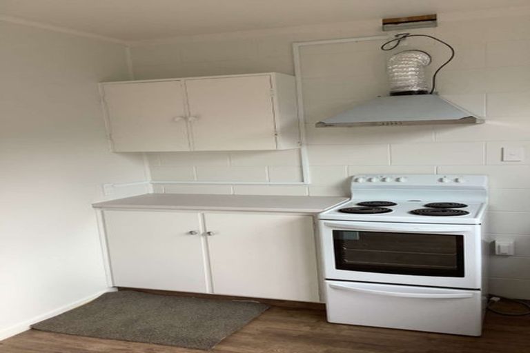 Photo of property in 2/86 Picton Avenue, Riccarton, Christchurch, 8011