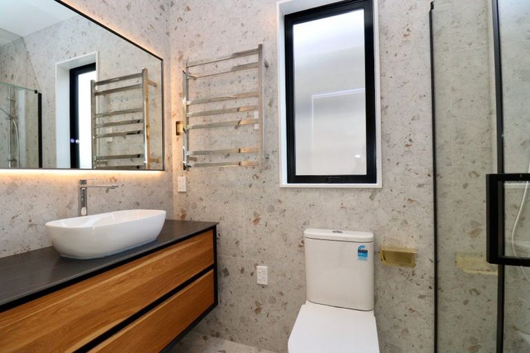 Photo of property in 236 Park Estate Road, Rosehill, Papakura, 2113