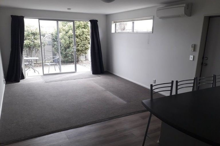 Photo of property in 53 Lyndon Street, Riccarton, Christchurch, 8041