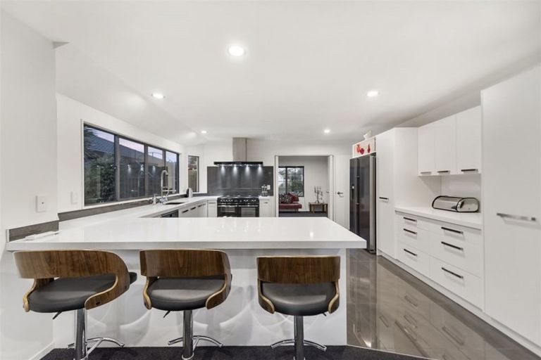 Photo of property in 19 Montrose Crescent, Huntington, Hamilton, 3210