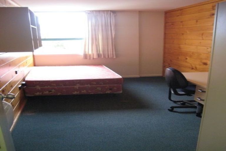Photo of property in Te Awhina Apartments, 10/22u Sussex Street, Mount Cook, Wellington, 6021