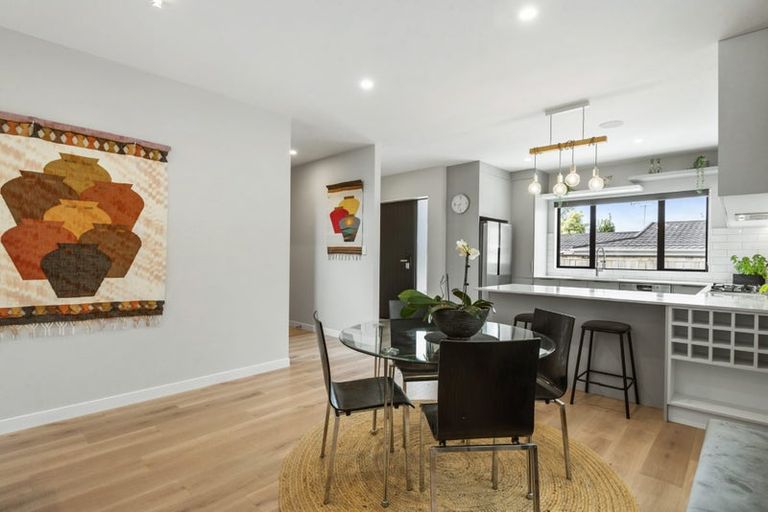 Photo of property in 9c Totara Grove, Hillcrest, Auckland, 0627