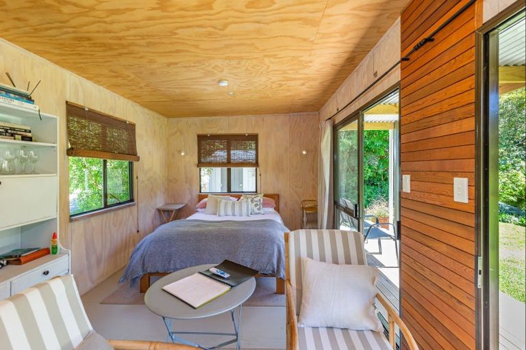 Photo of property in 803 Gladstone Road, Levin, 5571