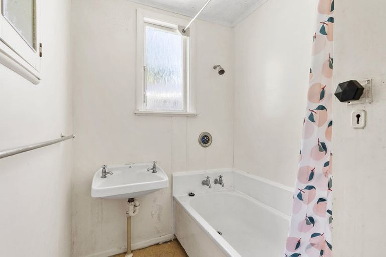 Photo of property in 479 Ohiro Road, Brooklyn, Wellington, 6021