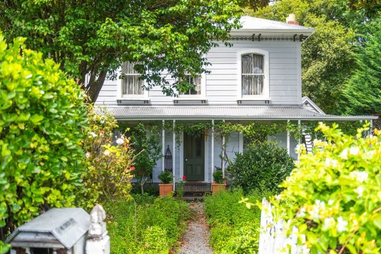 Photo of property in 129 Main Street, Greytown, 5712