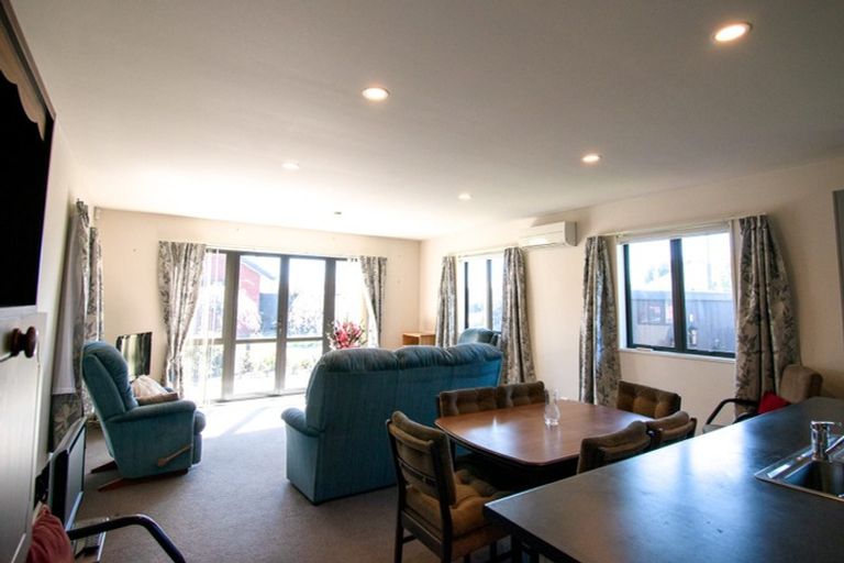 Photo of property in 526 Mairehau Road, Parklands, Christchurch, 8083