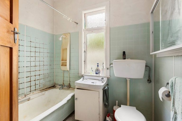 Photo of property in 523 Adelaide Road, Berhampore, Wellington, 6023