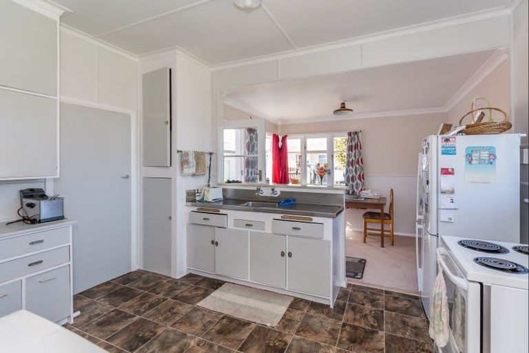 Photo of property in 154a Winchester Street, Levin, 5510