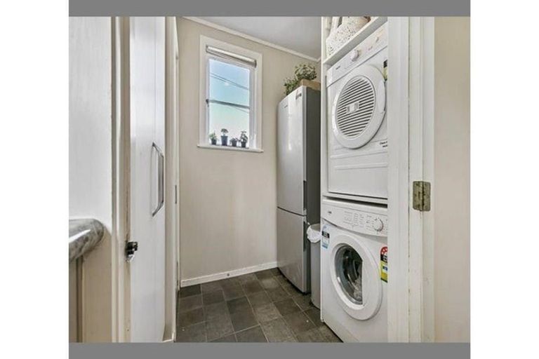 Photo of property in 66a Don Buck Road, Massey, Auckland, 0614