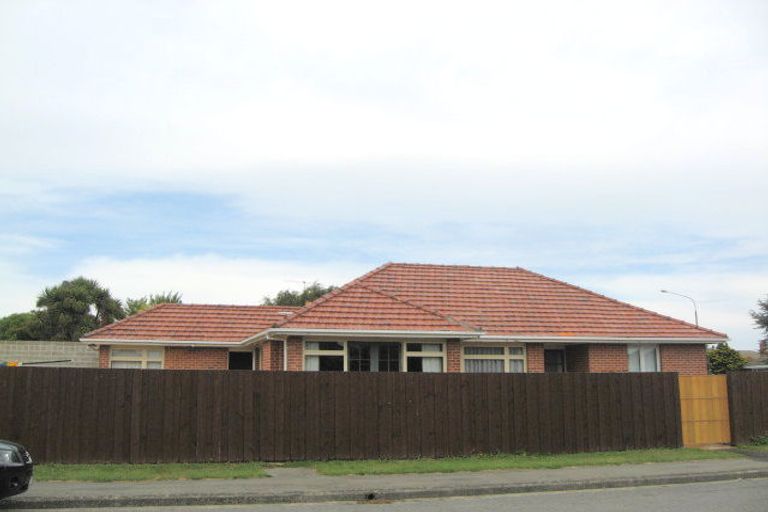 Photo of property in 268 Cranford Street, St Albans, Christchurch, 8052