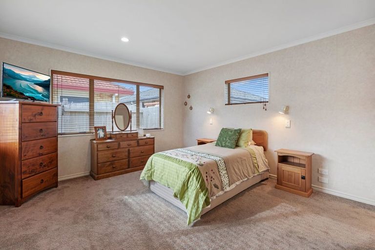 Photo of property in 72a Beachwater Drive, Papamoa Beach, Papamoa, 3118