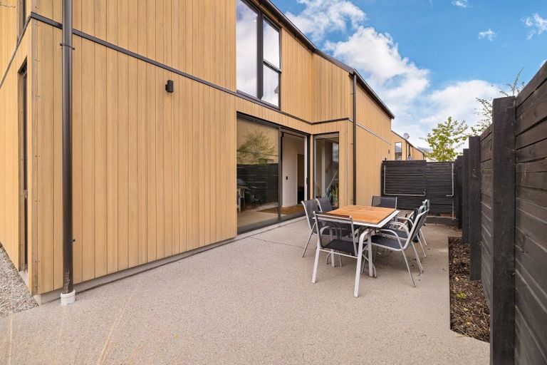 Photo of property in 62 Casterway Crescent, Jacks Point, 9371