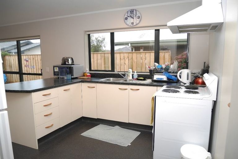 Photo of property in 64b Matatua Road, Raumati Beach, Paraparaumu, 5032