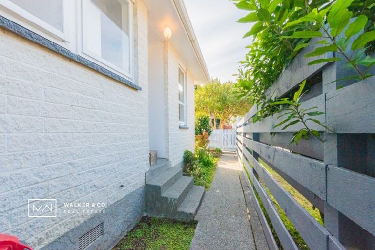Photo of property in 15 Kaponga Street, Wainuiomata, Lower Hutt, 5014