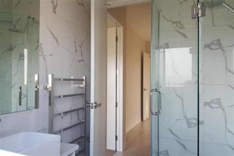 Photo of property in 37 Hikuawa Road, Flat Bush, Auckland, 2019